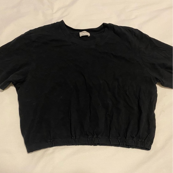Aritzia T shirt - Picture 1 of 3